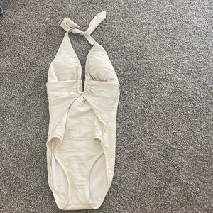 Vince Camuto swim size 6